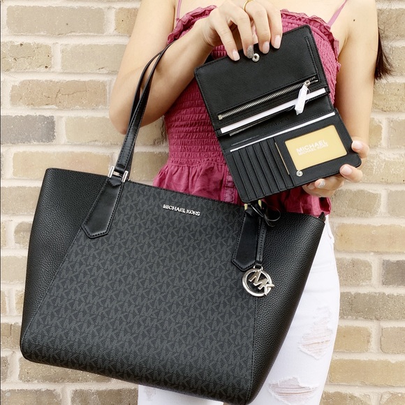 SALE‼️‼️NWT Michael Kors Tote&Wallet SET - Picture 3 of 4